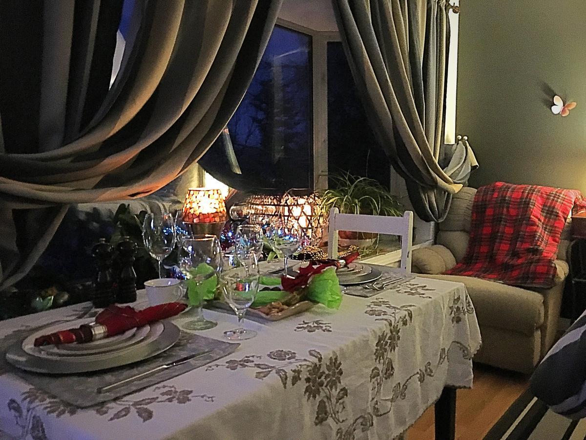옐로나이프 마부하이 레이크사이드 매너 B&B 외부 사진